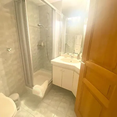 Sanctuary- Panoramic Views-ensuite-spa-gym * Verbier